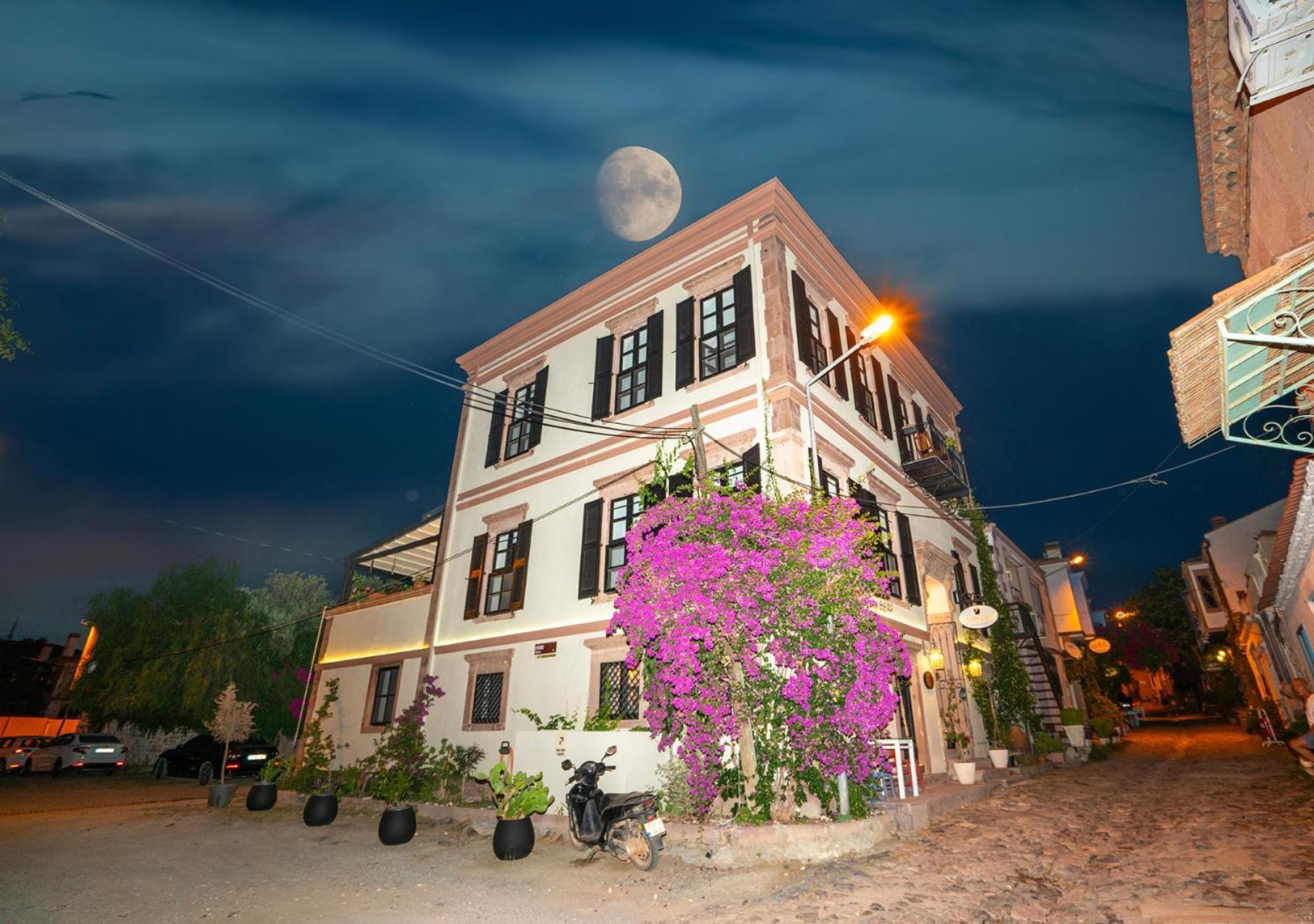 Hotel Siyah Lale Cunda 1841 (Adults Only) Ayvalı Exterior foto