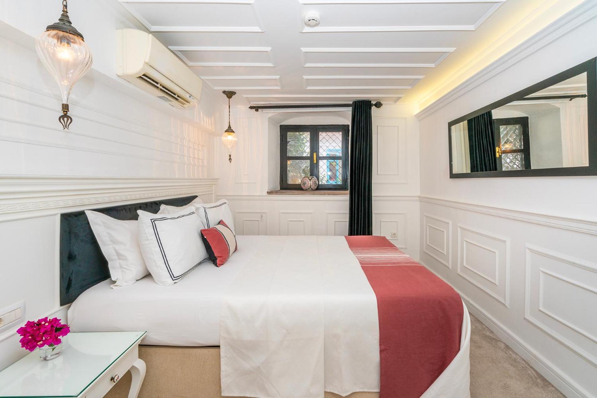 Hotel Siyah Lale Cunda 1841 (Adults Only) Ayvalı Exterior foto