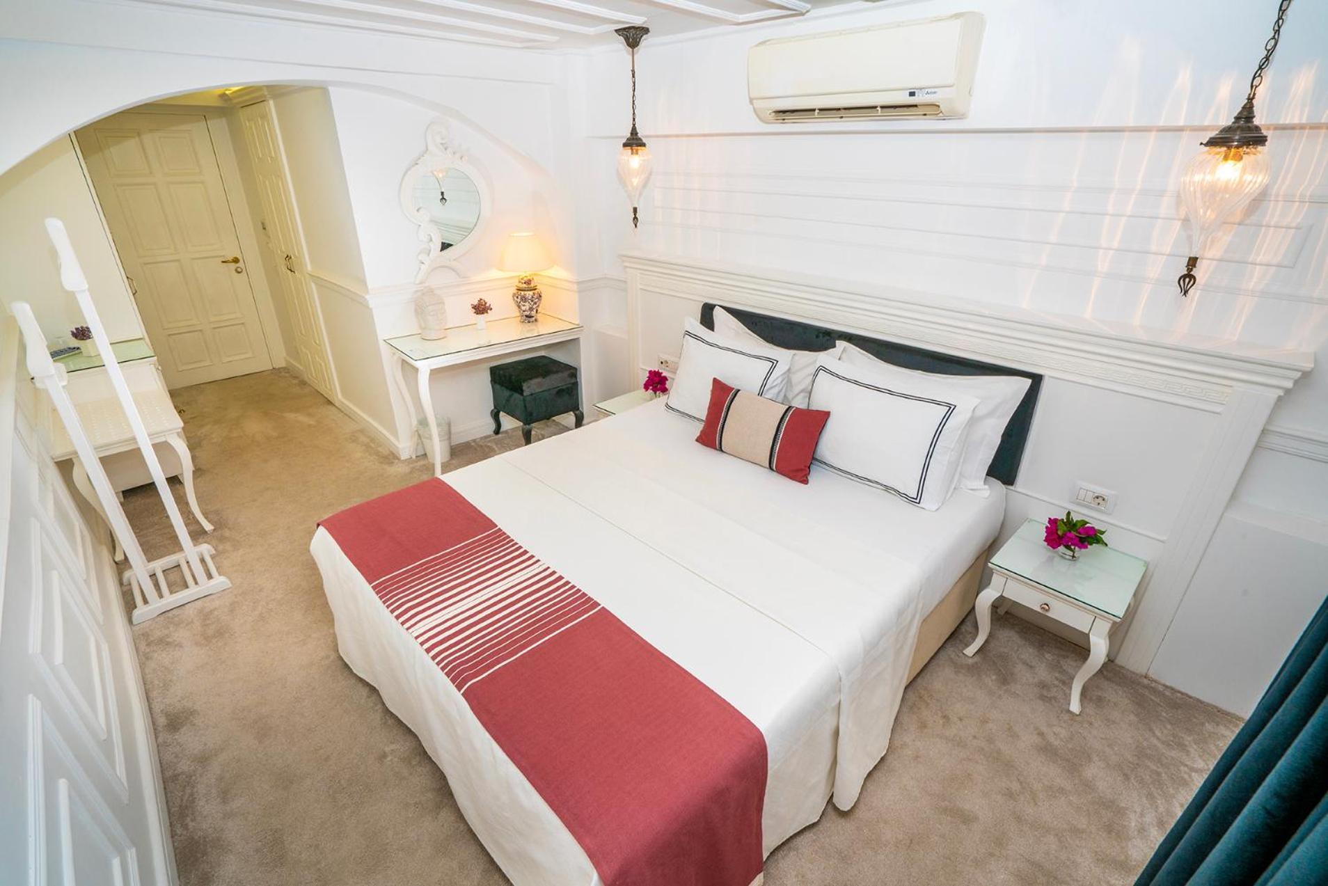 Hotel Siyah Lale Cunda 1841 (Adults Only) Ayvalı Exterior foto
