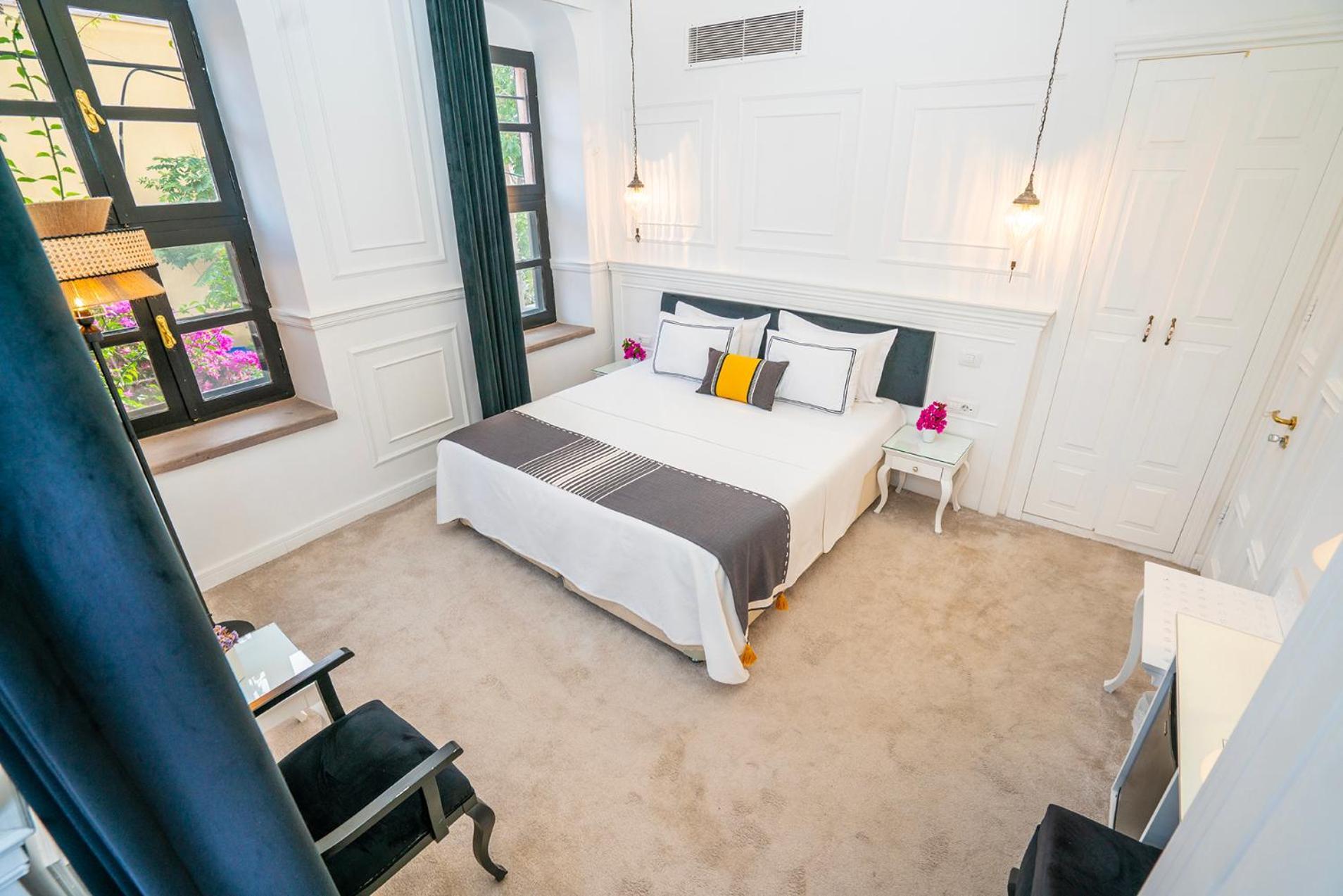 Hotel Siyah Lale Cunda 1841 (Adults Only) Ayvalı Exterior foto