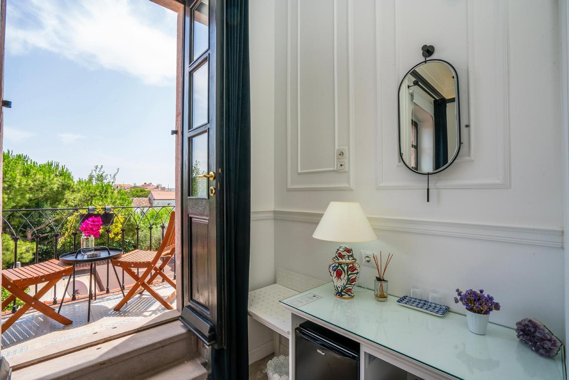 Hotel Siyah Lale Cunda 1841 (Adults Only) Ayvalı Exterior foto